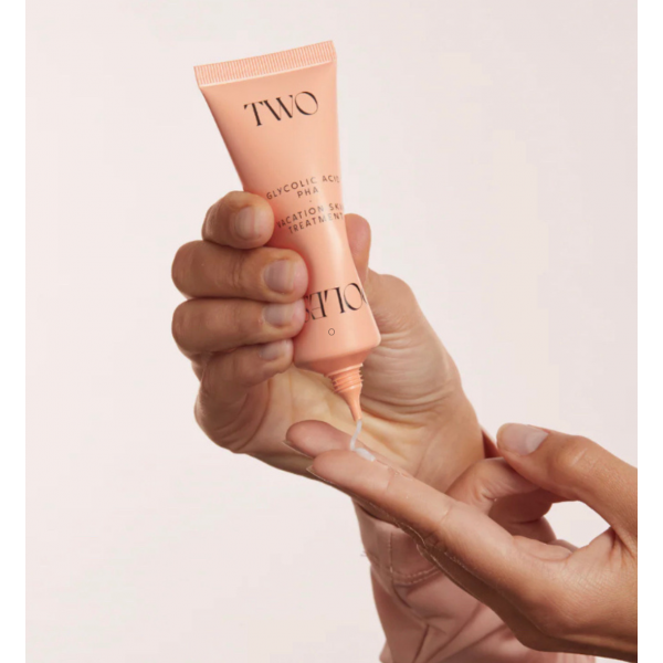 TWO POLES Vacation Skin Treatment 40Ml